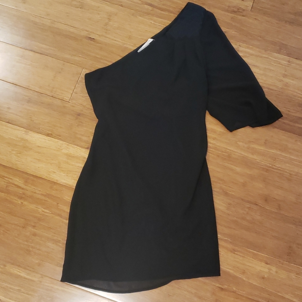 Dress - Picture 2 of 7